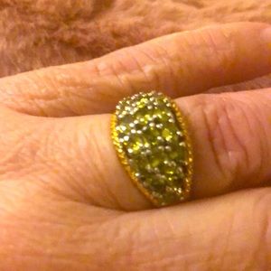 Peridot size 7” Sterling silver 925STS platinum14k, 25 stones set beautifully ‼️